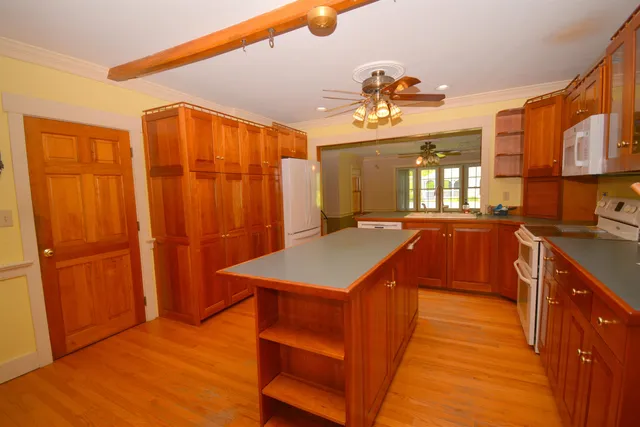 $749,000 | 511 Dartmouth College Highway, Lebanon, NH 03766