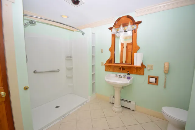 $749,000 | 511 Dartmouth College Highway, Lebanon, NH 03766