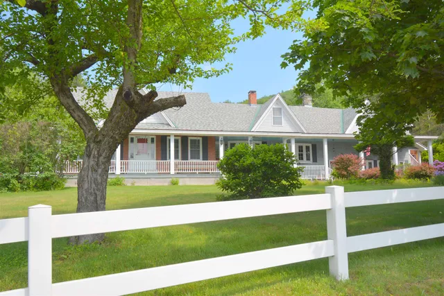 $749,000 | 511 Dartmouth College Highway, Lebanon, NH 03766