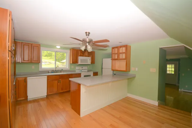 $749,000 | 511 Dartmouth College Highway, Lebanon, NH 03766