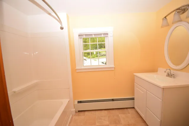 $749,000 | 511 Dartmouth College Highway, Lebanon, NH 03766