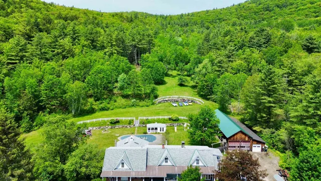 $749,000 | 511 Dartmouth College Highway, Lebanon, NH 03766