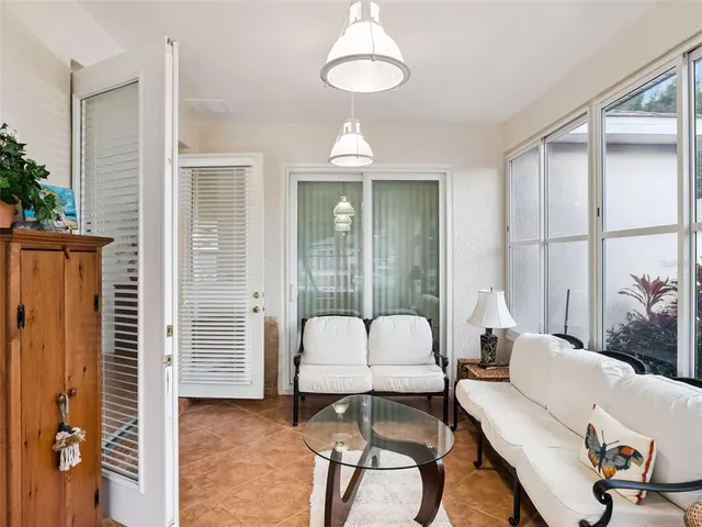 $325,000 | 20500 Queen Alexandra Drive, Leesburg, FL 34748