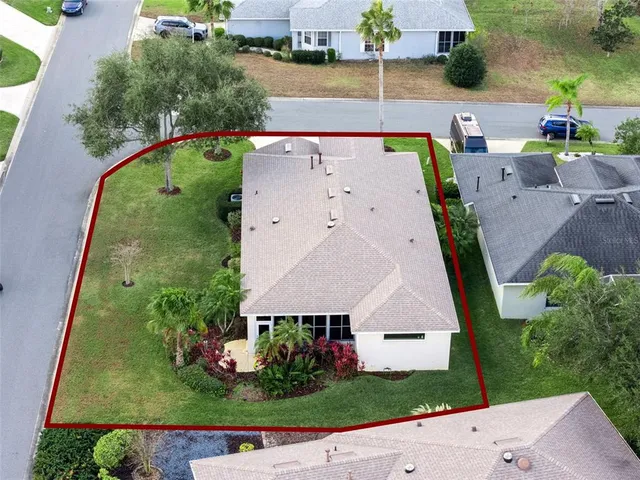 $325,000 | 20500 Queen Alexandra Drive, Leesburg, FL 34748
