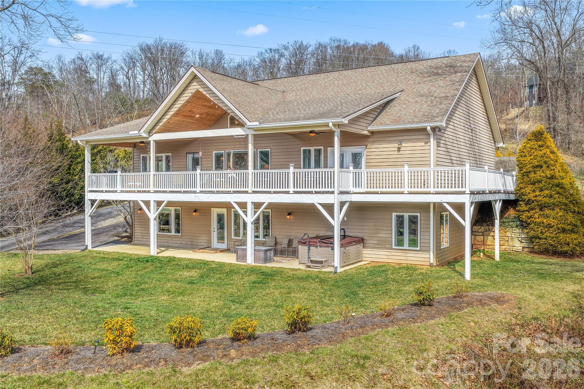 140 Debbie Loop Waynesville, NC 28786 - Photo 3 of 47 front view of a house with a yard