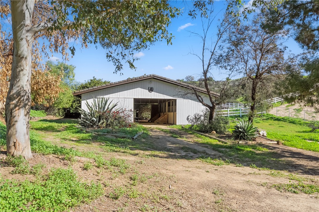 33905 Pauba Road Temecula, CA 92592 - Photo 58 of 72