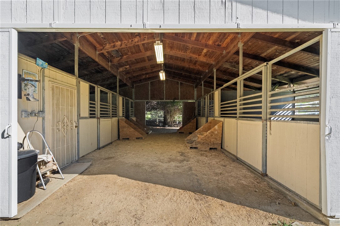 33905 Pauba Road Temecula, CA 92592 - Photo 59 of 72