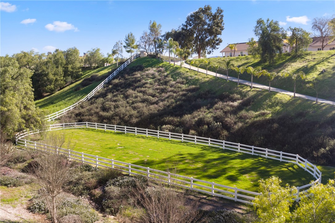 33905 Pauba Road Temecula, CA 92592 - Photo 7 of 72