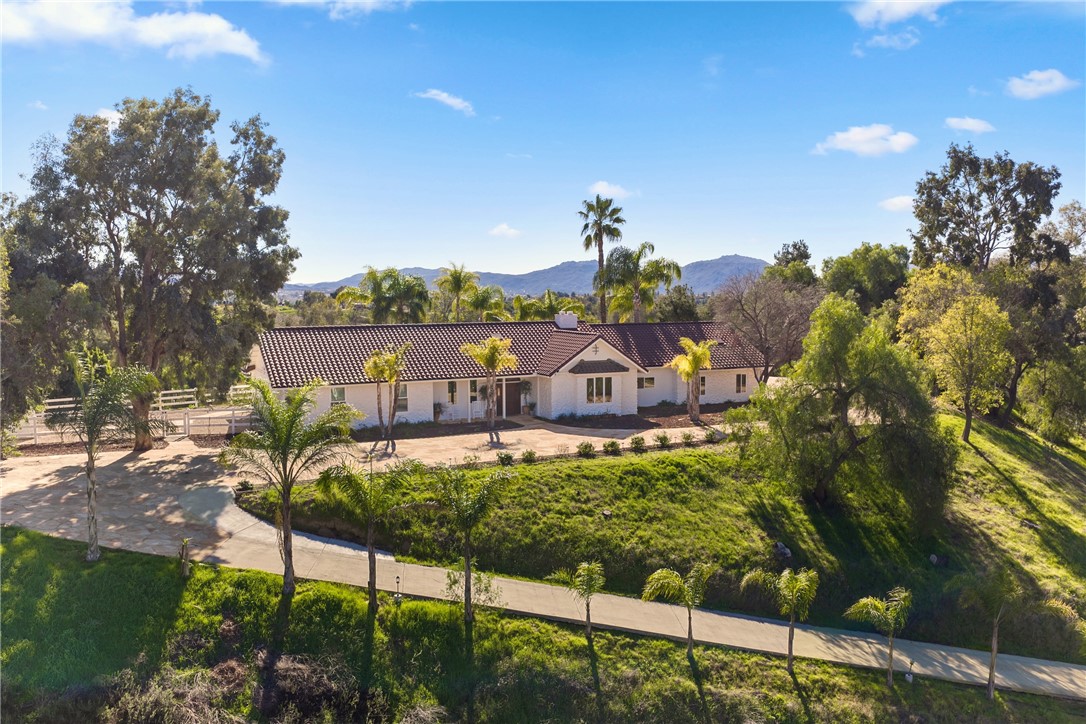 33905 Pauba Road Temecula, CA 92592 - Photo 8 of 72