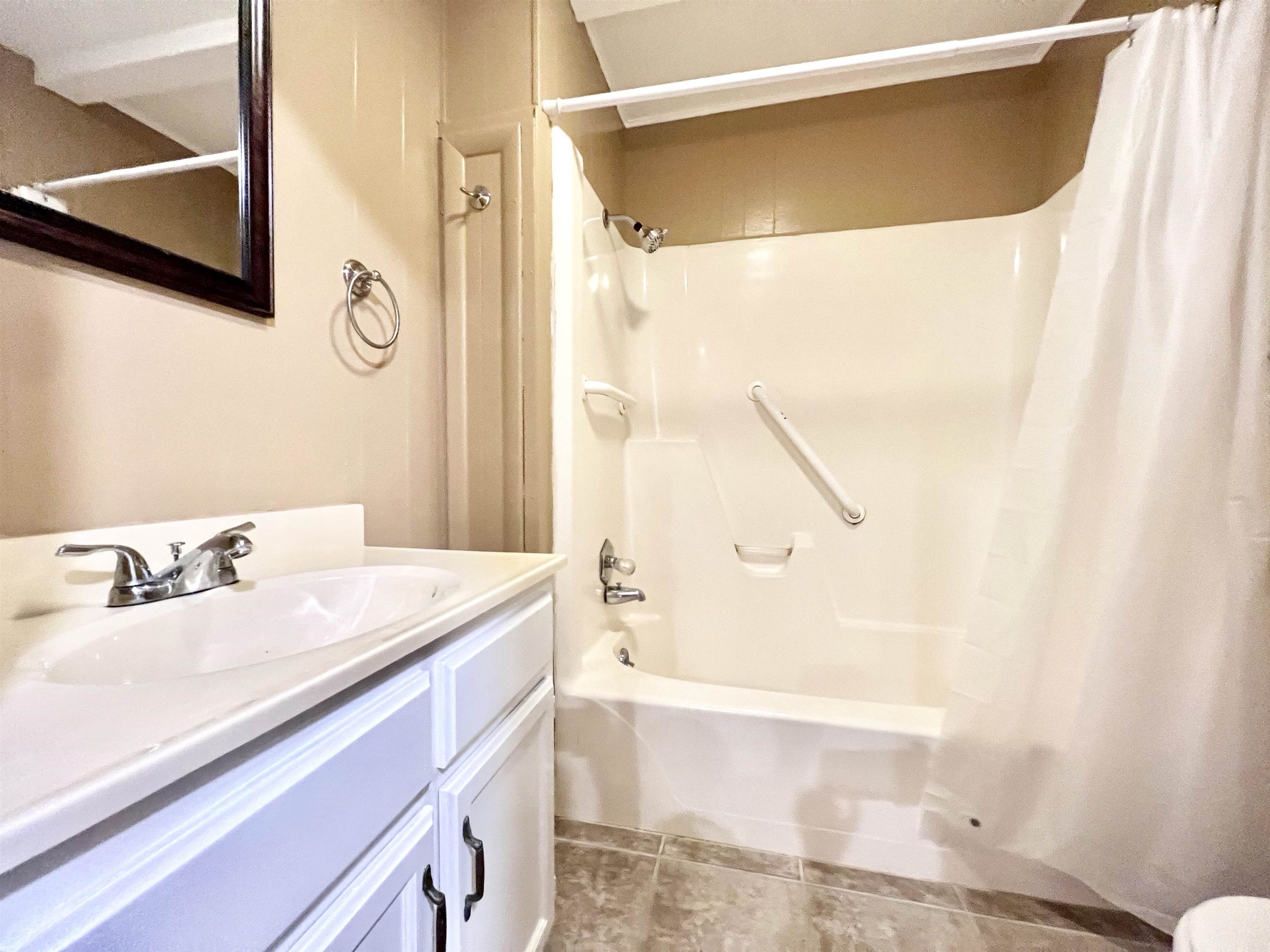 16852 Black Devine Road Loxley, AL 36551 - Photo 17 of 24 Bathroom