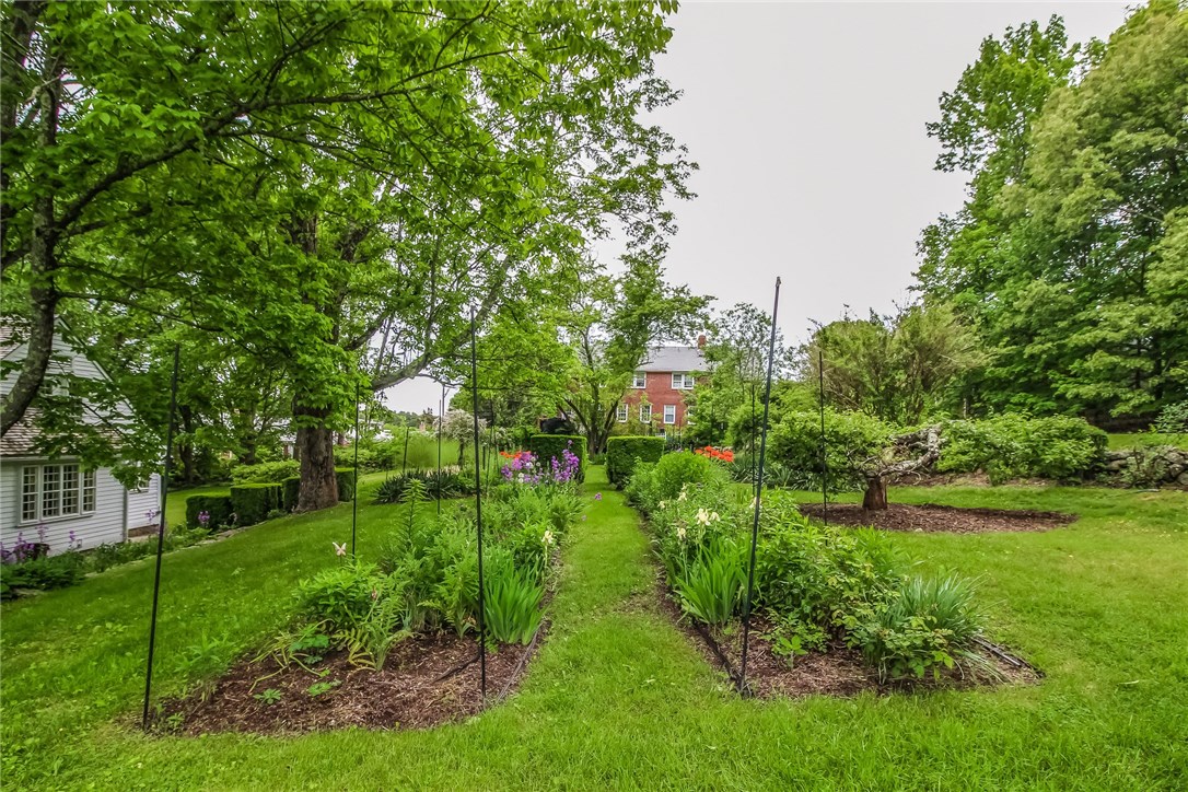 56 Main Street Scituate, RI 02831 - Photo 4 of 40 Gallery Image 4