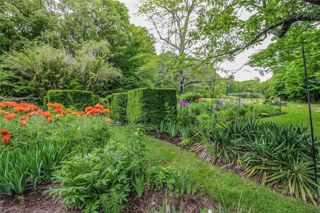 56 Main Street Scituate, RI 02831 - Photo 5 of 40 Gallery Image 5