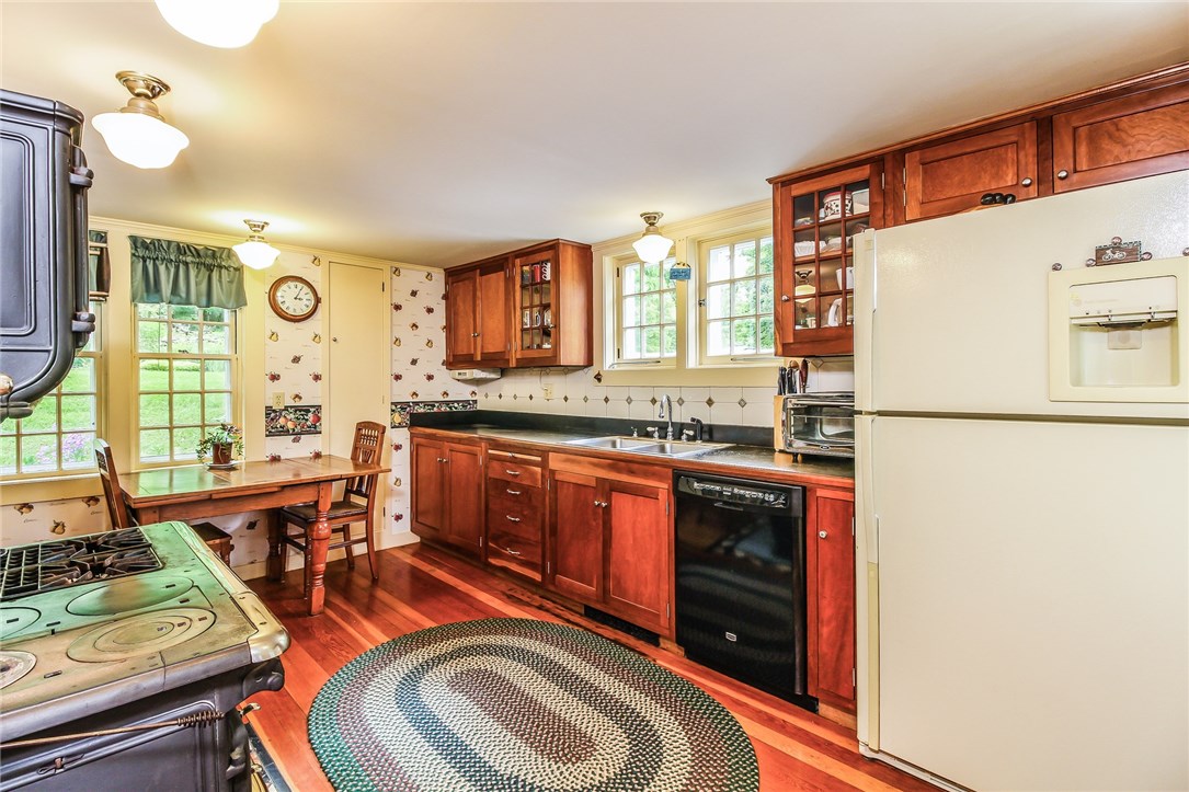 56 Main Street Scituate, RI 02831 - Photo 10 of 40 Gallery Image 10