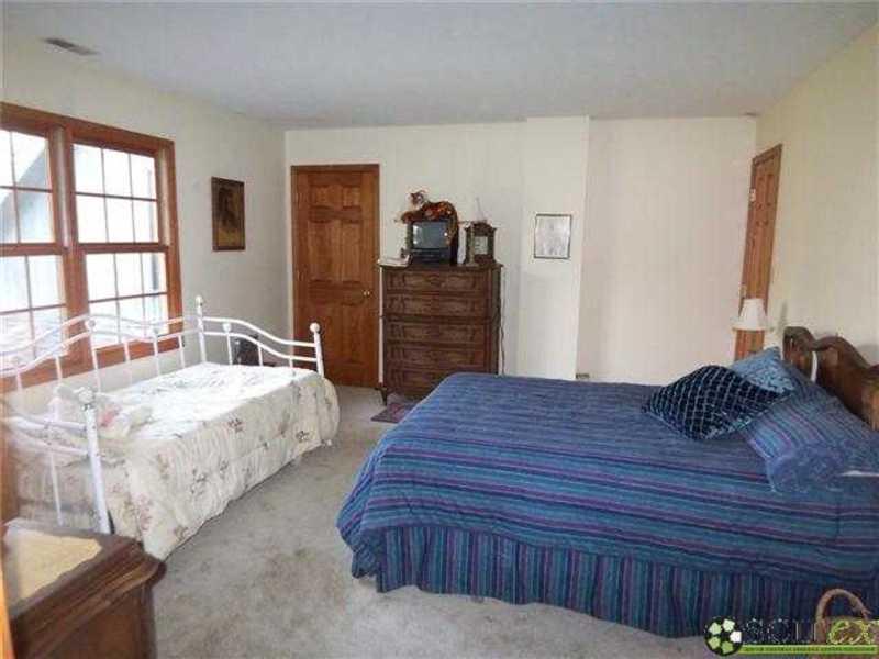 3590 West Carr Hill Road Columbus, IN 47201 - Photo 9 of 14 Gallery Image 9