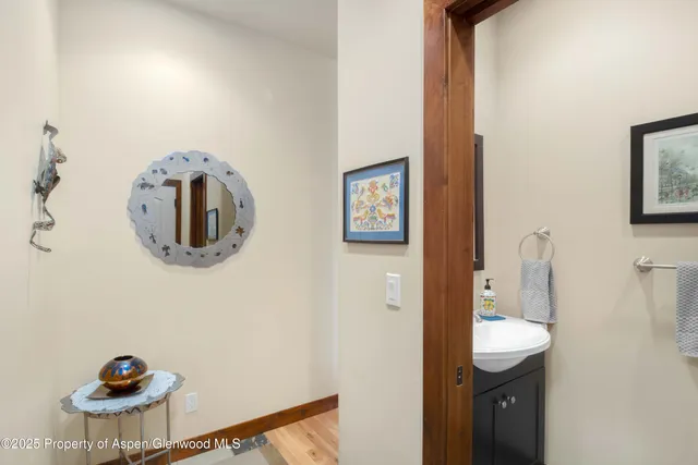 $1,100,000 | 33 Whitetail Drive, New Castle, CO 81647