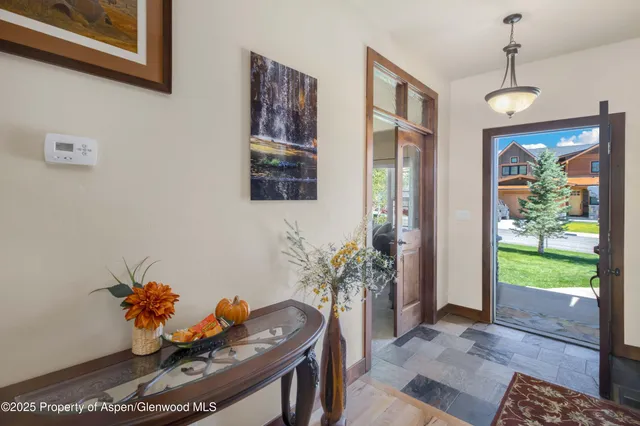 $1,100,000 | 33 Whitetail Drive, New Castle, CO 81647