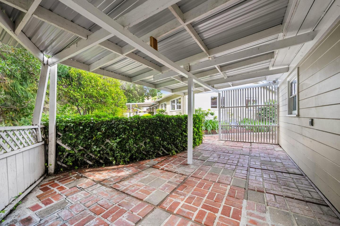1637 Lake Chabot Road San Leandro, CA 94577 - Photo 44 of 46