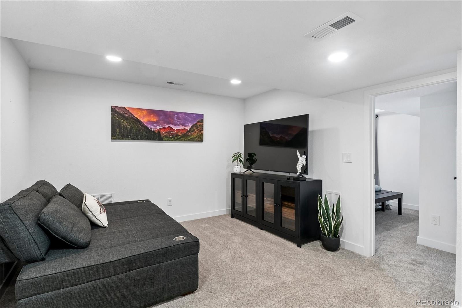 3370 Cranston Circle Highlands Ranch, CO 80126 - Photo 21 of 33 Gallery Image 21