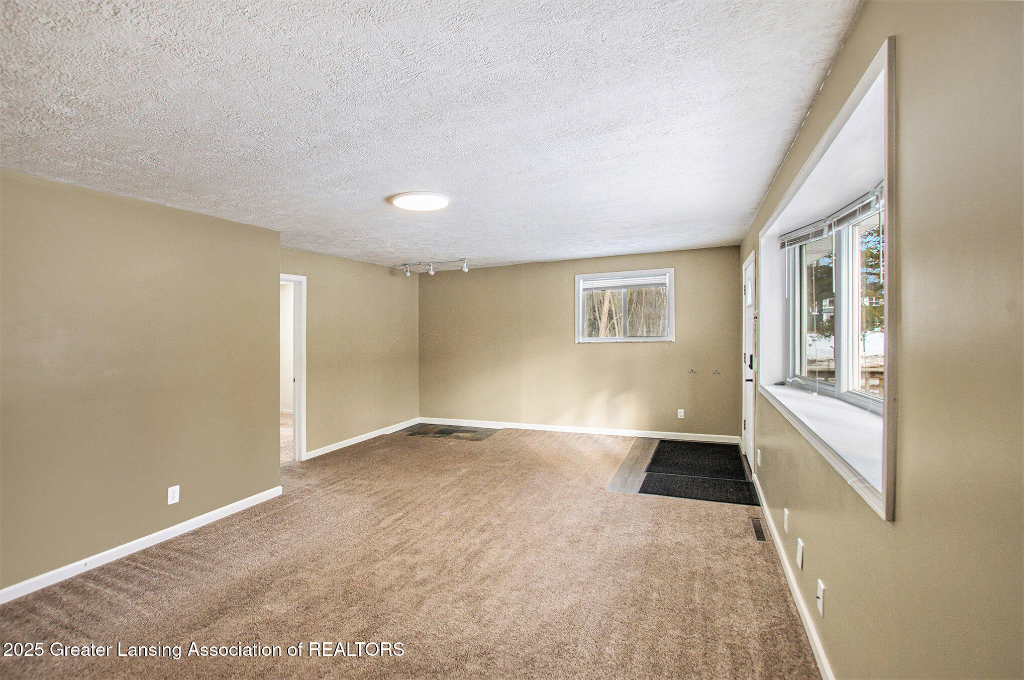 007__ndp3151_247