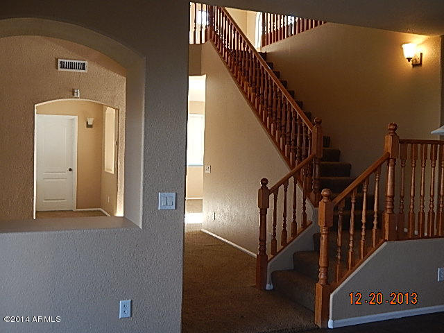 28730 North Nobel Road Phoenix, AZ 85085 - Photo 8 of 30 nobel, laurel and 56th 055