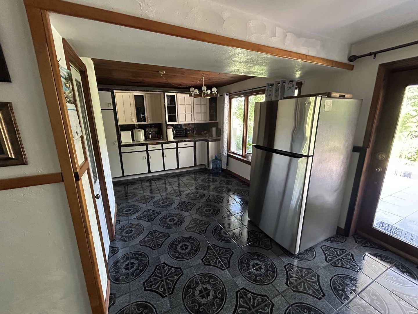 194 South Collins Street South Elgin, IL 60177 - Photo 14 of 48 a view of a hallway with wooden floor