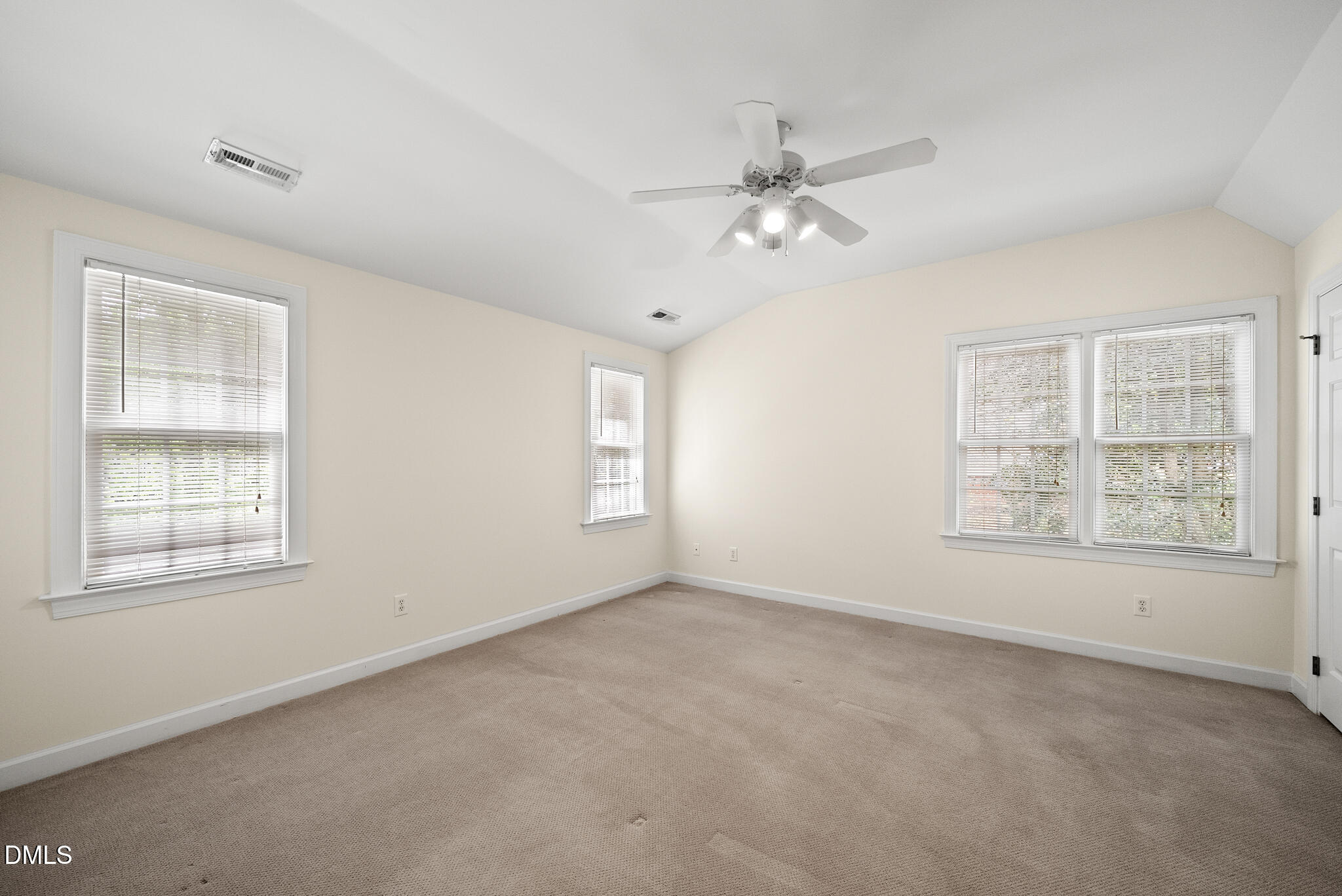 4221 Glen Erin Way Raleigh, NC 27613 - Photo 34 of 54 DSC06637