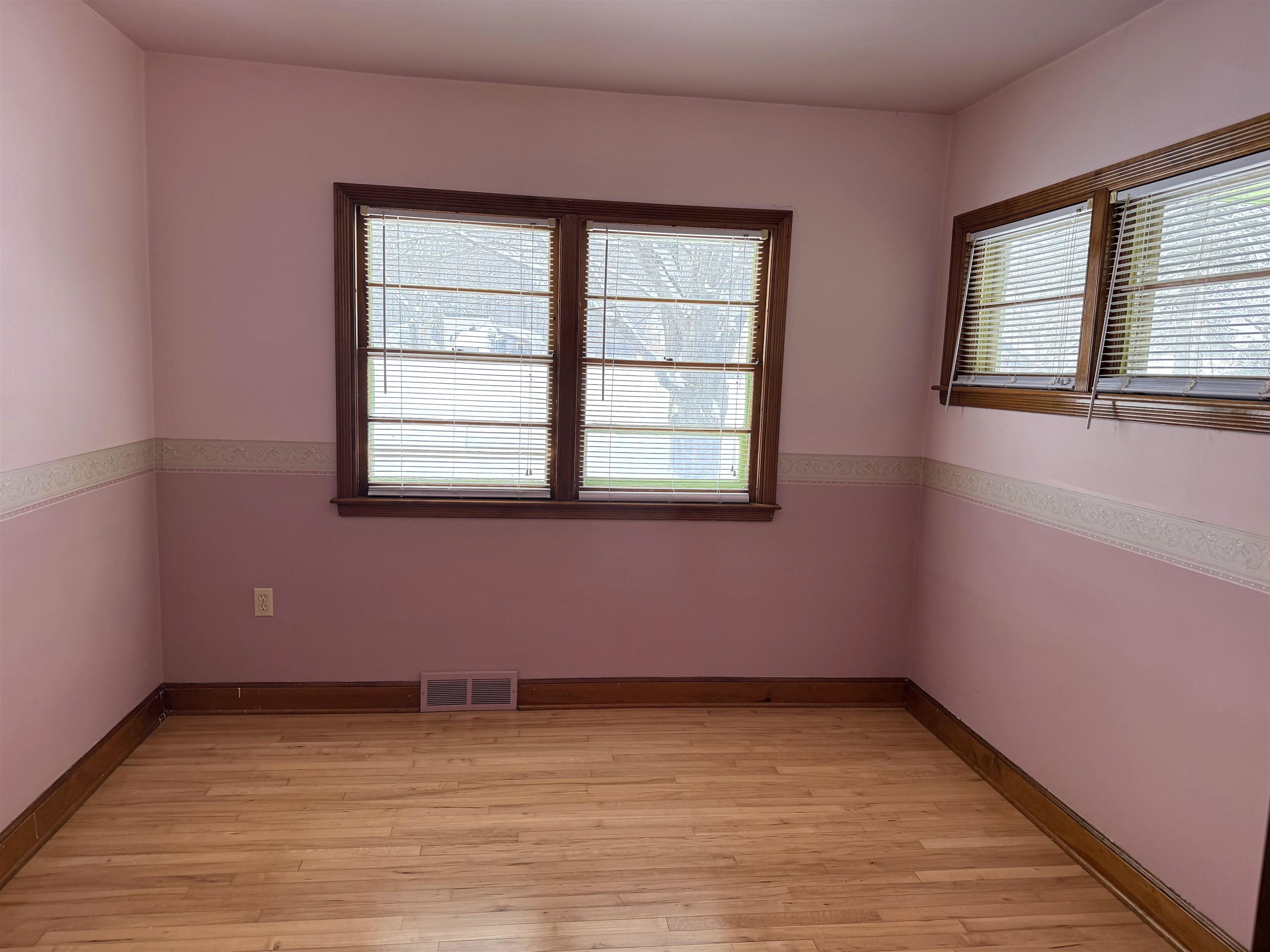 7892 Old 101 Road Armstrong Creek, WI 54103 - Photo 23 of 53