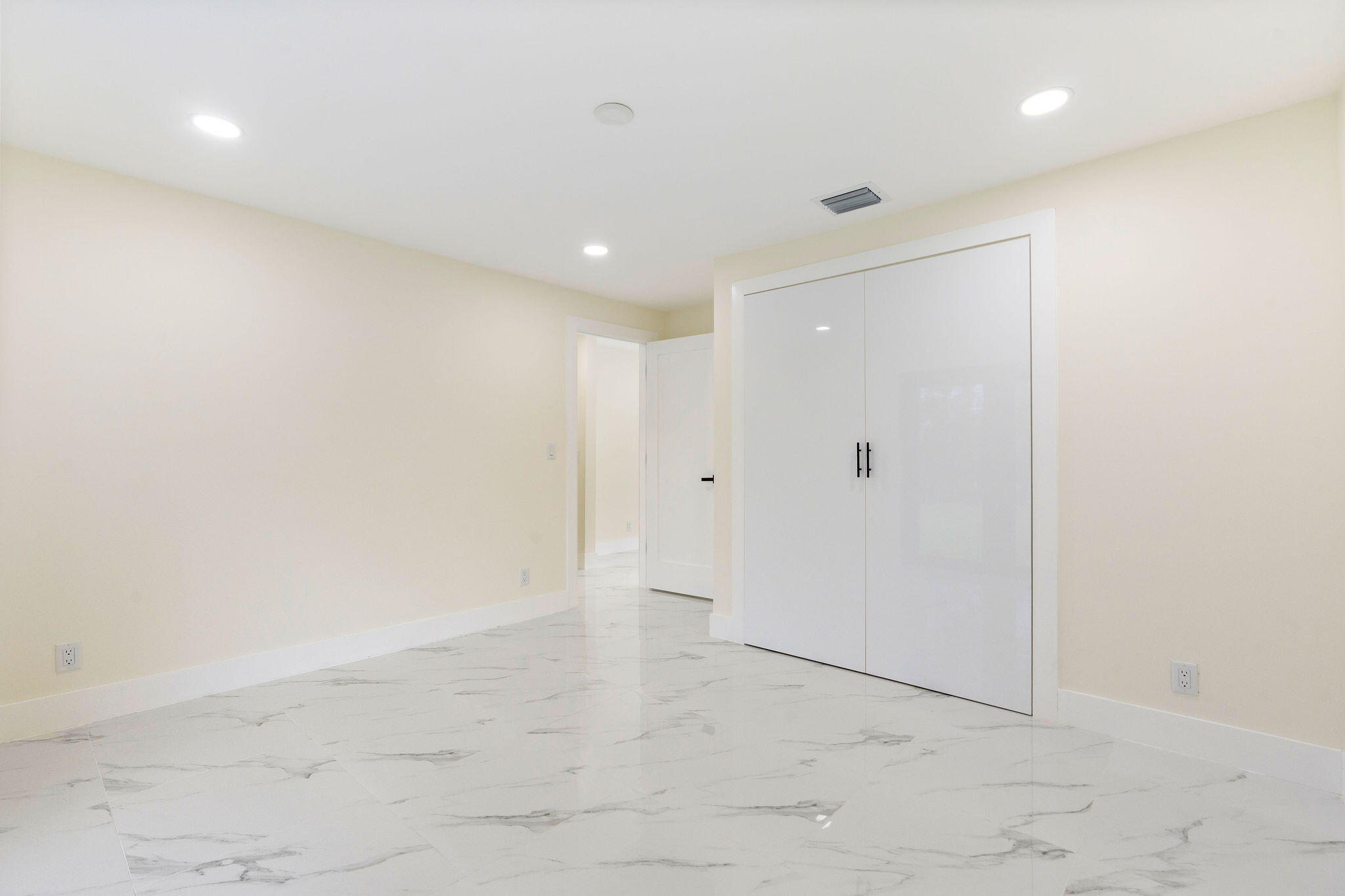 3185 Riddle Road West Palm Beach, FL 33406 - Photo 26 of 33 DSC02575