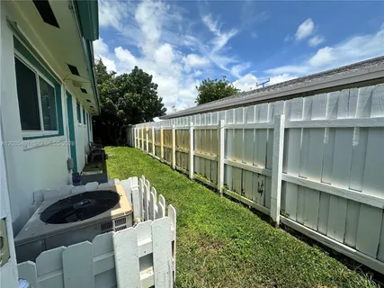 $1,795 | 5911 Northeast 18th Avenue, Unit 4, Fort Lauderdale, FL 33334