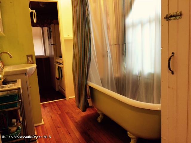 87 Inskip Avenue Ocean Grove, NJ 07756 - Photo 15 of 26 Bath claw foot
