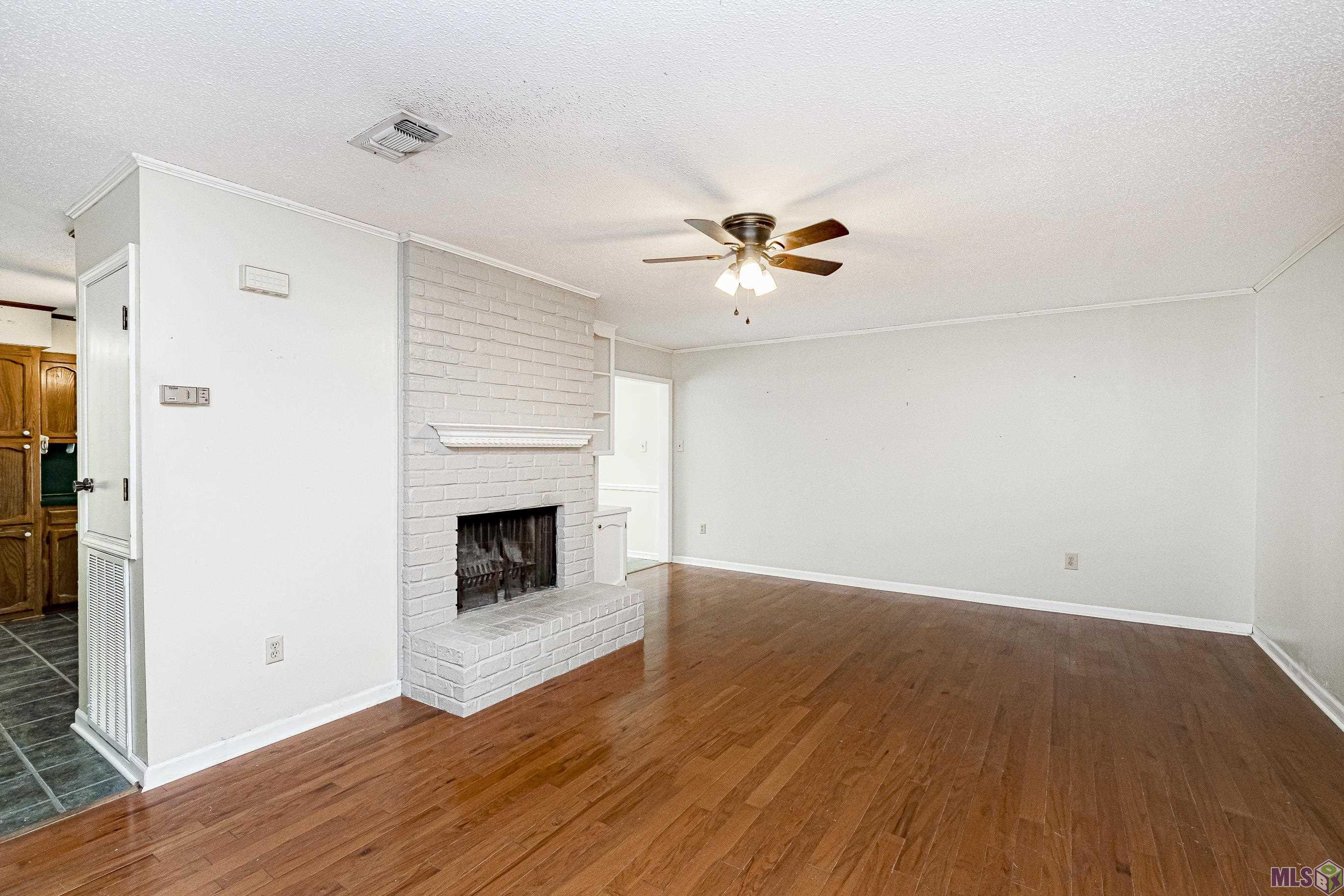 1727 Stonegate Court Baton Rouge, LA 70815 - Photo 4 of 15 Gallery Image 4