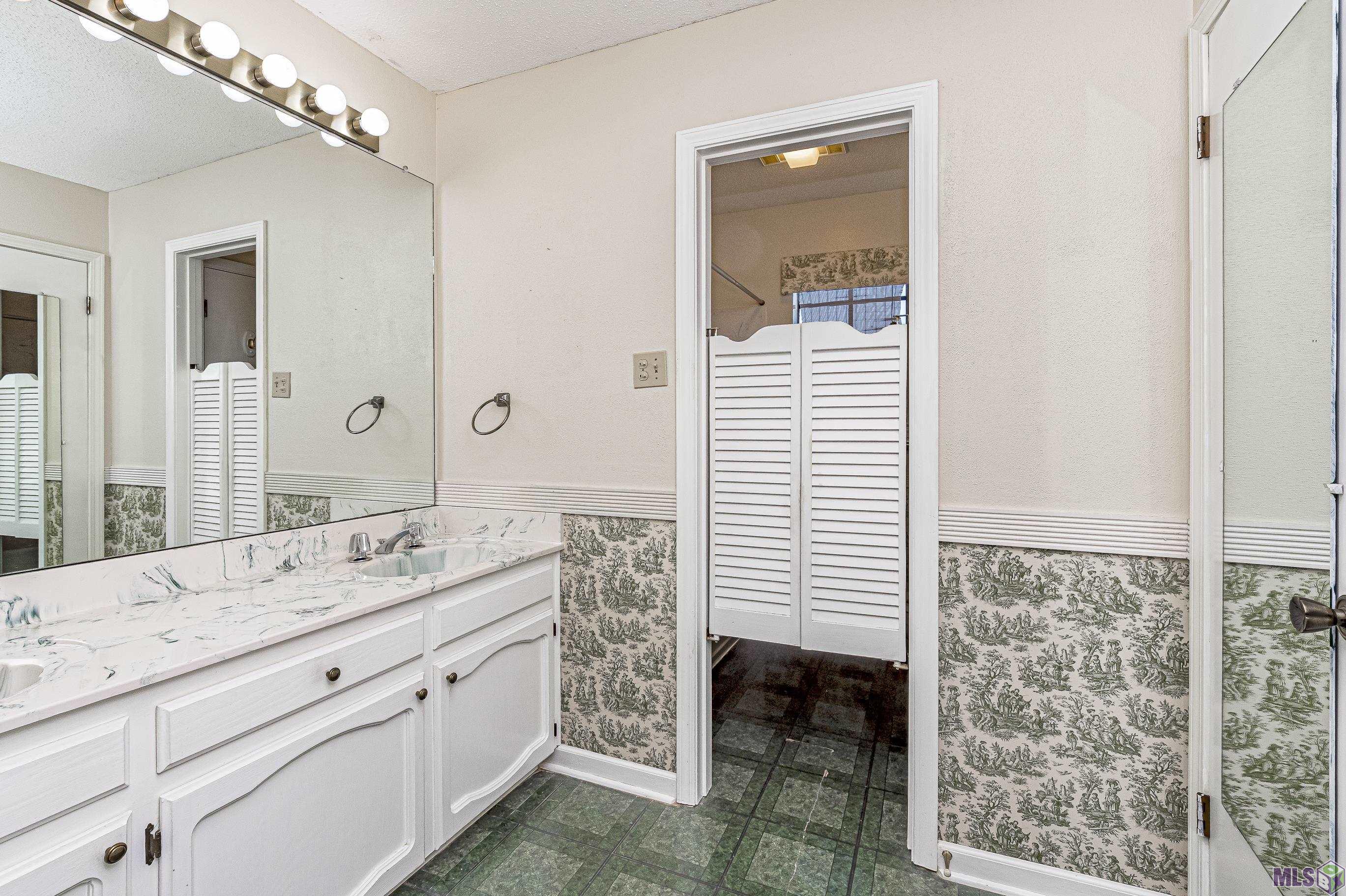 1727 Stonegate Court Baton Rouge, LA 70815 - Photo 8 of 15 Gallery Image 8