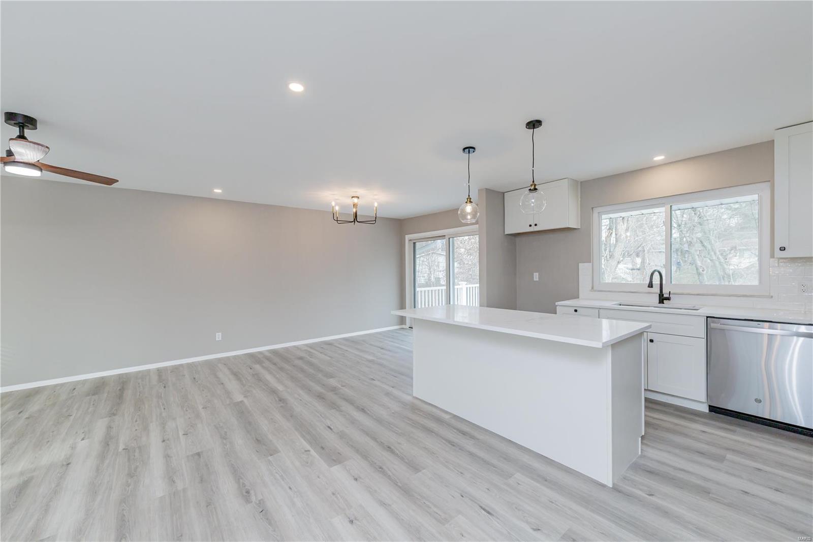 802 Brookvale Terrace Manchester, MO 63021 - Photo 5 of 34