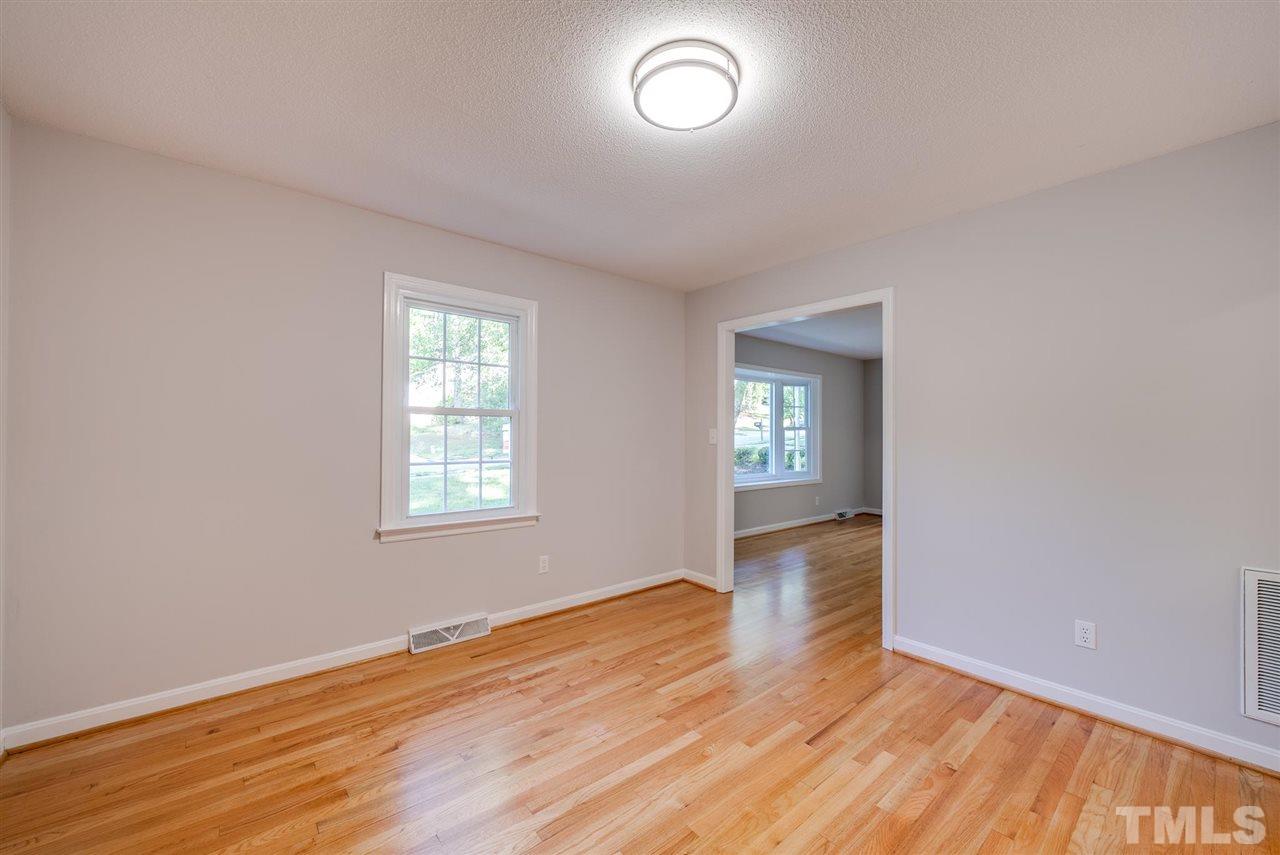 5309 Old Forge Circle Raleigh, NC 27609 - Photo 7 of 29