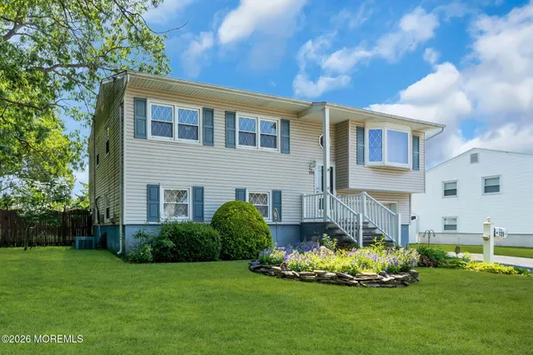 $500,000 | 129 Poplar Way, Brick, NJ 08724