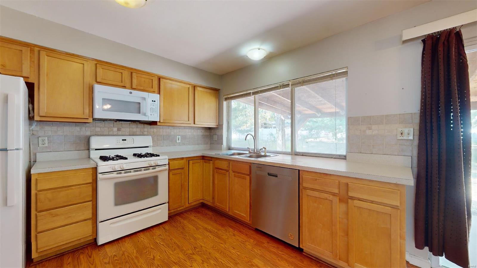 360 Towerwood Drive Ballwin, MO 63021 - Photo 11 of 44