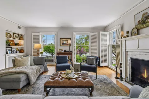 $2,200,000 | 2240 West Lake Of The Isles Parkway, Minneapolis, MN 55405