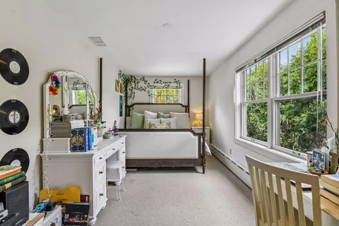 $2,200,000 | 2240 West Lake Of The Isles Parkway, Minneapolis, MN 55405