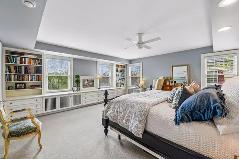 $2,200,000 | 2240 West Lake Of The Isles Parkway, Minneapolis, MN 55405