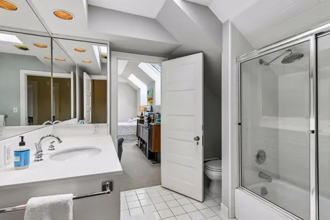 $2,200,000 | 2240 West Lake Of The Isles Parkway, Minneapolis, MN 55405