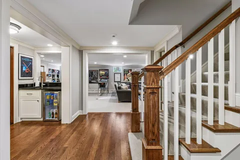 $2,200,000 | 2240 West Lake Of The Isles Parkway, Minneapolis, MN 55405
