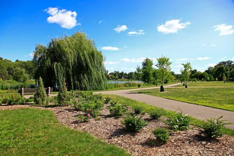 $2,200,000 | 2240 West Lake Of The Isles Parkway, Minneapolis, MN 55405