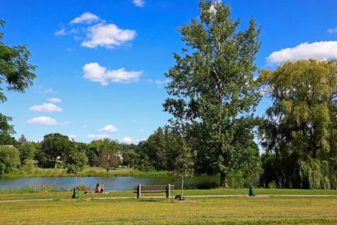 $2,200,000 | 2240 West Lake Of The Isles Parkway, Minneapolis, MN 55405