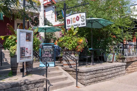 $2,200,000 | 2240 West Lake Of The Isles Parkway, Minneapolis, MN 55405
