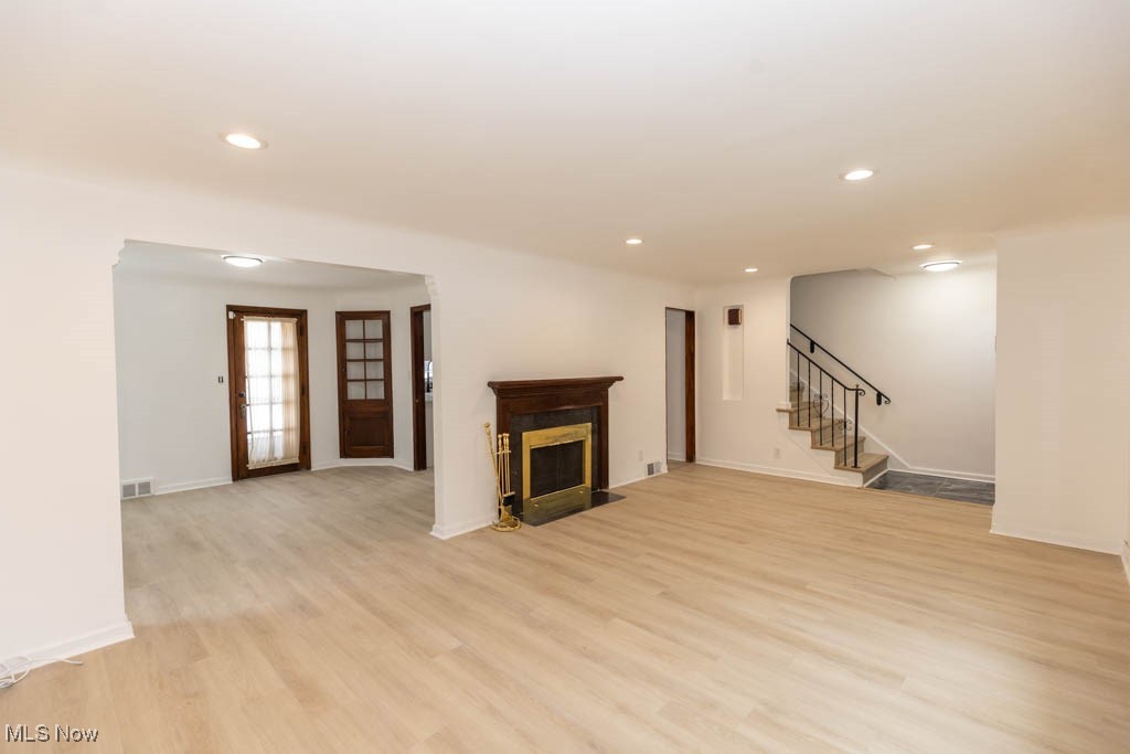 3912 Covington Road South Euclid, OH 44121 - Photo 4 of 30 Gallery Image 4