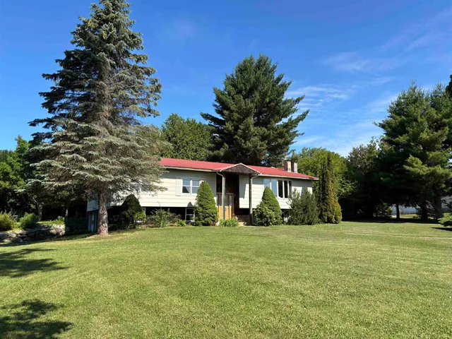 $320,000 | 2557 Highway 78, Alburgh, VT 05440