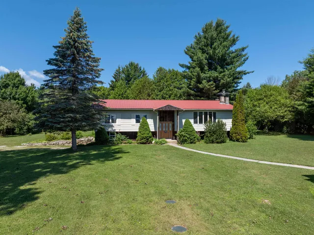 $320,000 | 2557 Highway 78, Alburgh, VT 05440