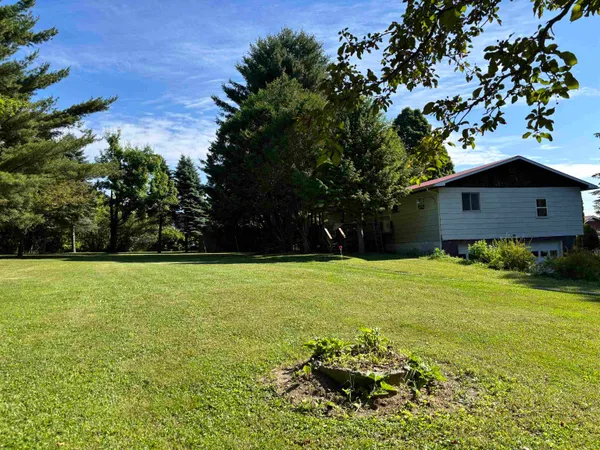 $320,000 | 2557 Highway 78, Alburgh, VT 05440