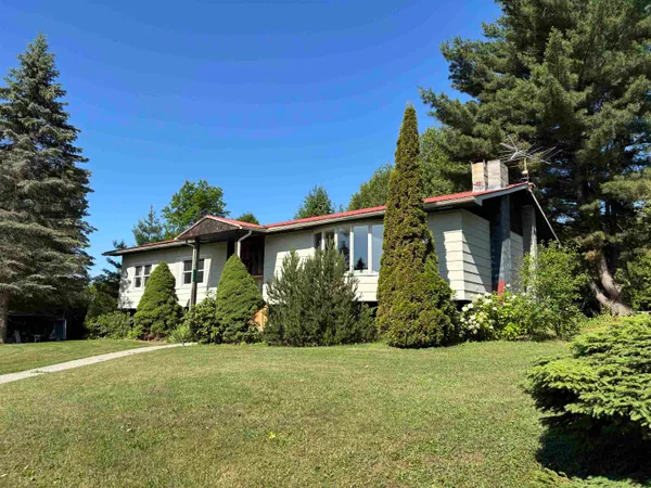 $320,000 | 2557 Highway 78, Alburgh, VT 05440