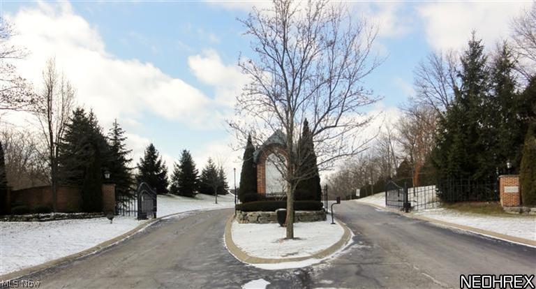 294 Wilcox Road Youngstown, OH 44515 - Photo 17 of 19 Welcome to Cross Creek Gated Community